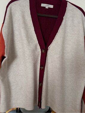 LOFT Two-Tone V-Neck Cardigan in Oatmeal and Burgundy, size large